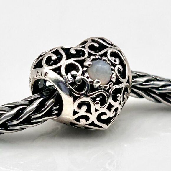 PANDORA Signature Heart Moonstone Charm June Birthstone Bead 925 ALE Authentic - Picture 2 of 8